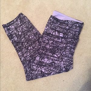 Used Old Navy Activewear capris