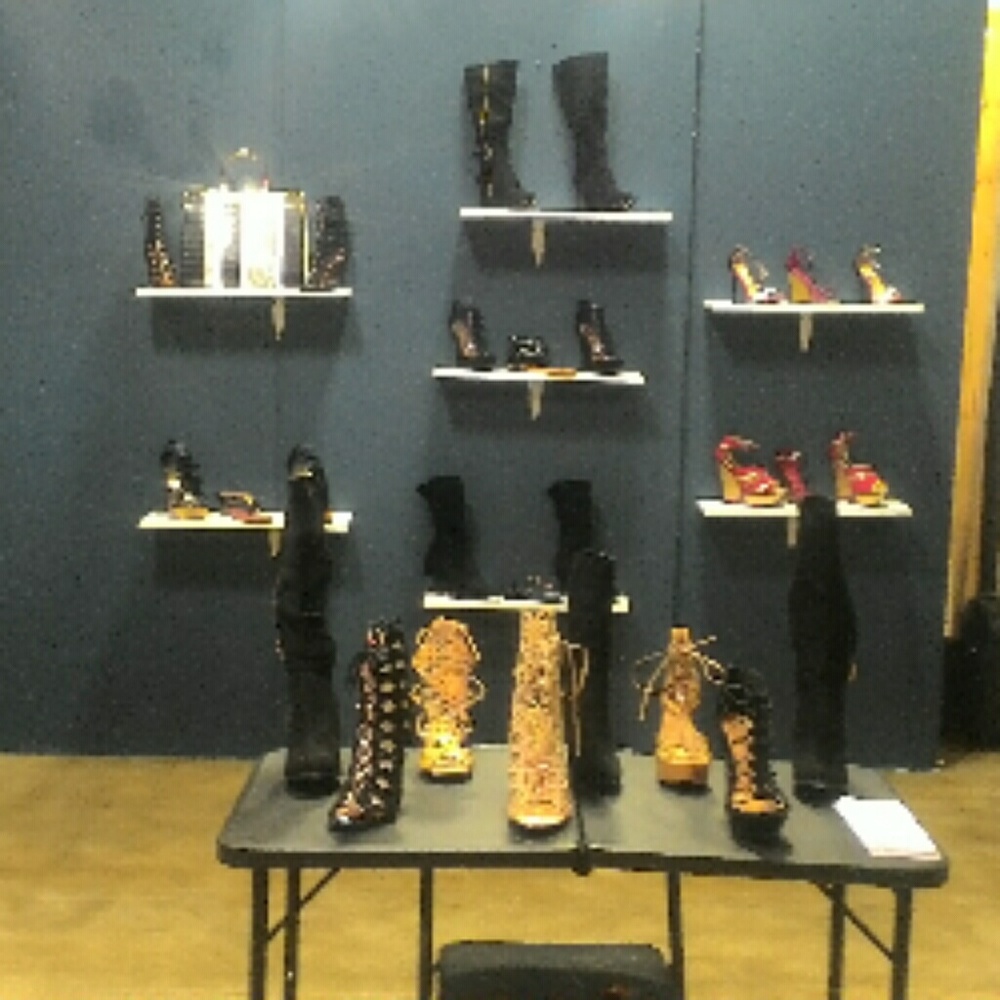 Meet your Posher, Eye