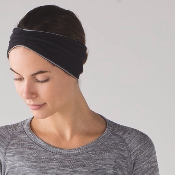 JUST IN✔️Run with me ear warmer by Lululemon - Picture 3 of 8