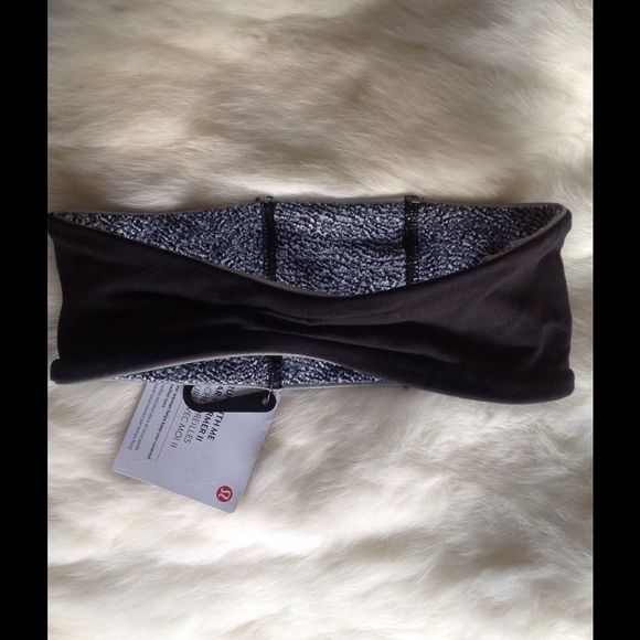 JUST IN✔️Run with me ear warmer by Lululemon - Picture 5 of 8