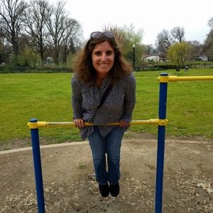 Meet your Posher, Elena