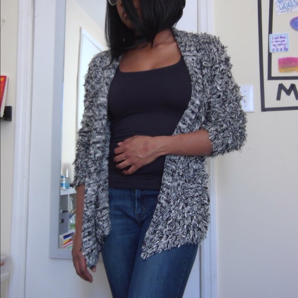 Loop knit sweater - Picture 3 of 4