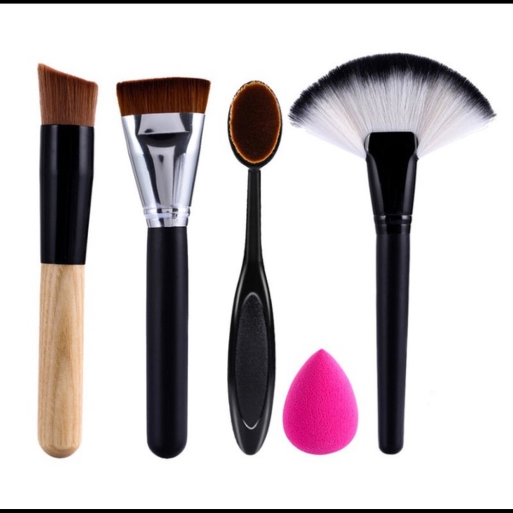 🦋5PCS MAKEUP BRUSH & BLENDER SET