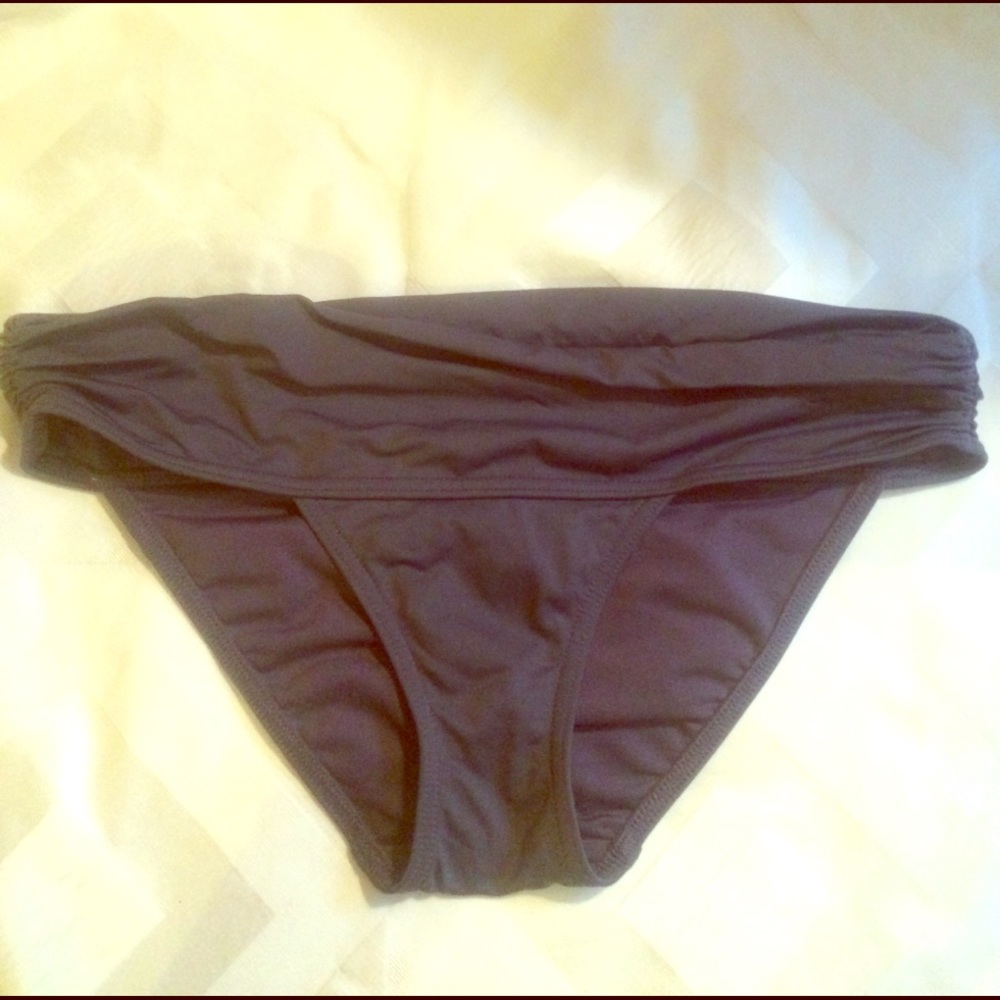 Vs gray wide waist band bikini hide pudge ️NWOT