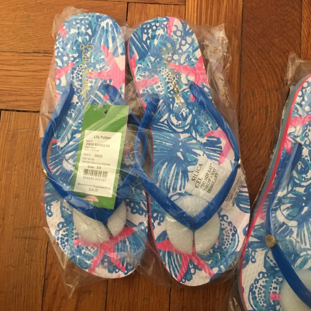 Brand new Lilly Pulitzer flip flops