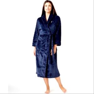 😱INSANE DEAL!😱 Nautica Robe