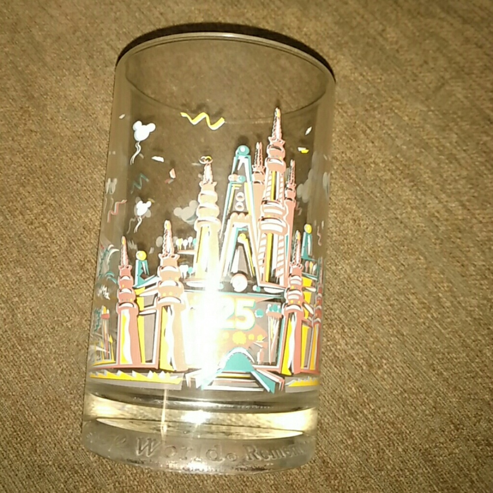 Vintage 25 years 1970s Disney glass cup.