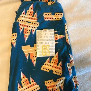 NWT OS Castle Leggings! 🦄 Unicorn!