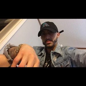 Meet your Posher, Christopher