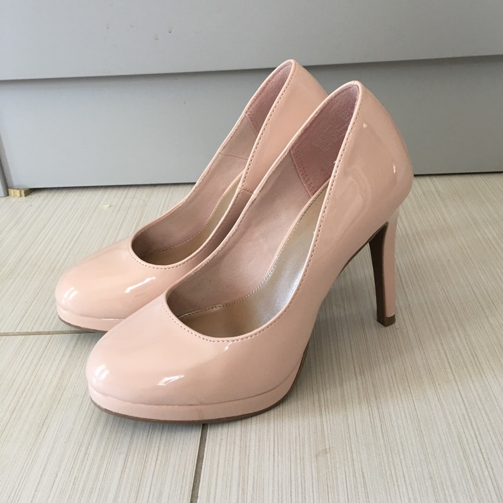 Light pink heels