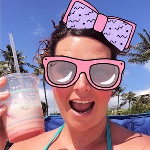 Meet your Posher, Dana