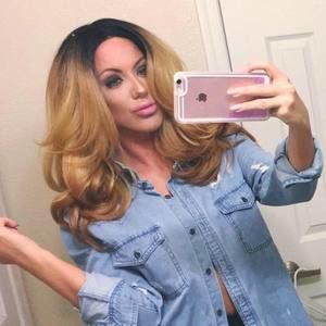 Meet your Posher, Ciara