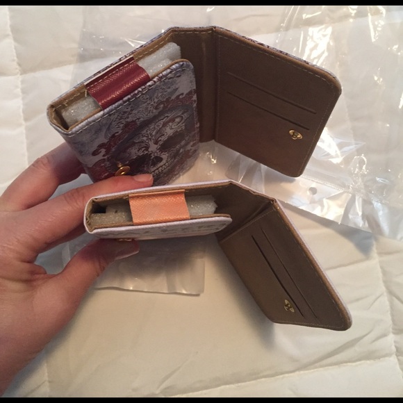 ☠️ NWT iPhone 6 cases💕 - Picture 3 of 5