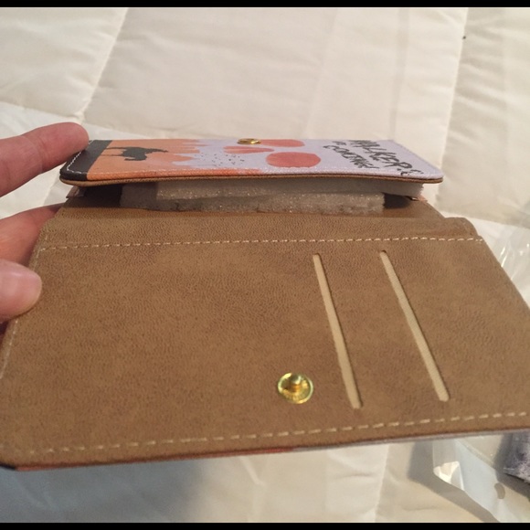 ☠️ NWT iPhone 6 cases💕 - Picture 4 of 5