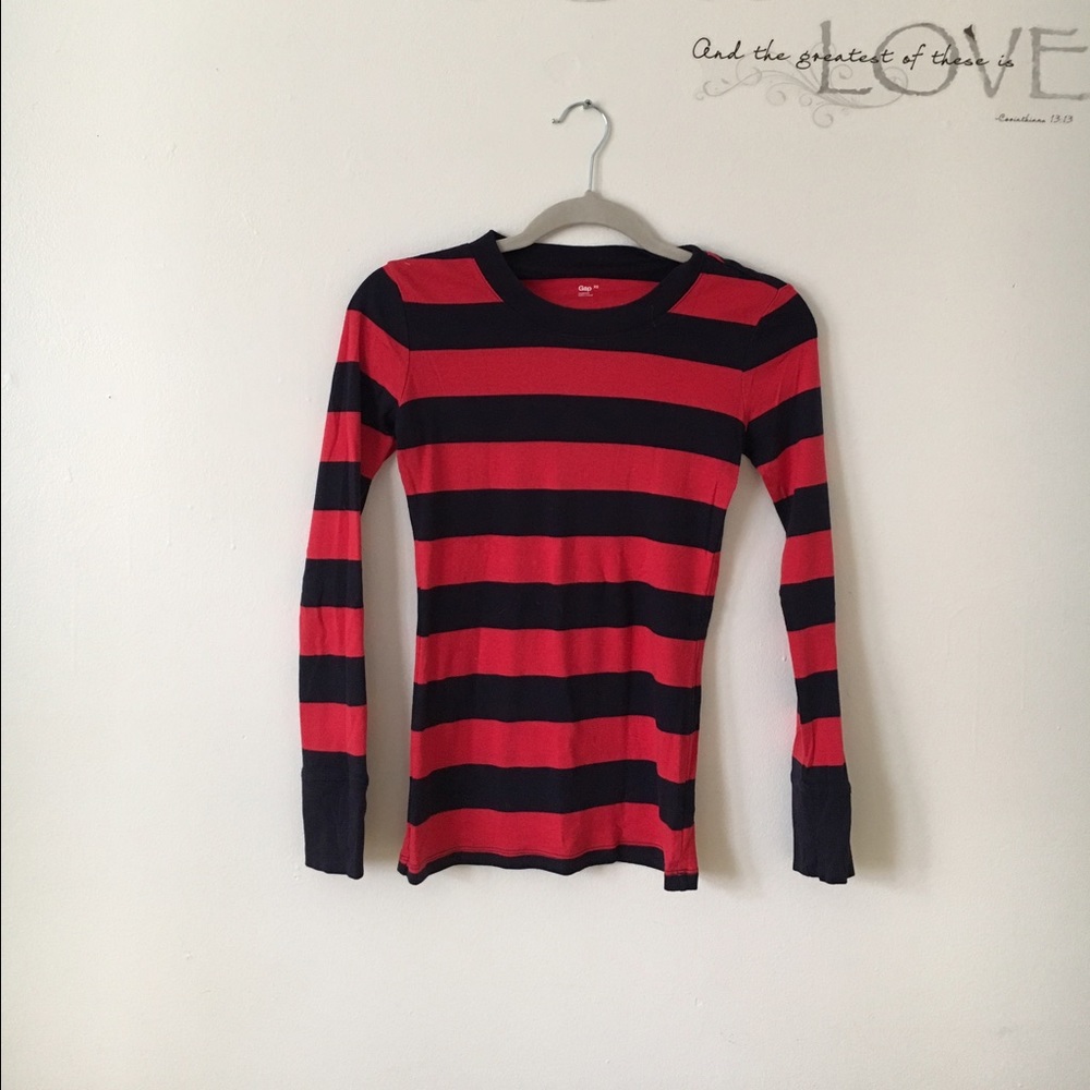 Gap Sweat Shirt