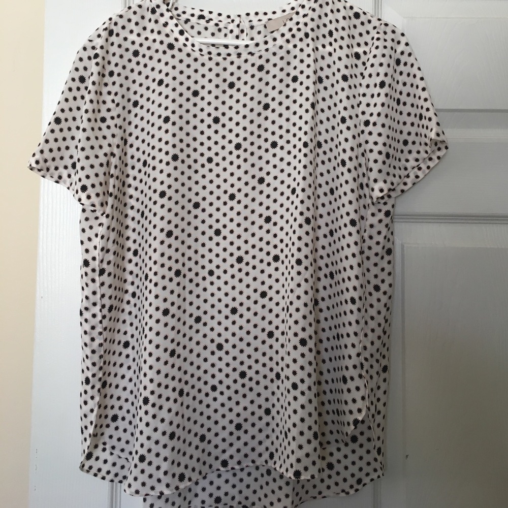 Flowy printed blouse