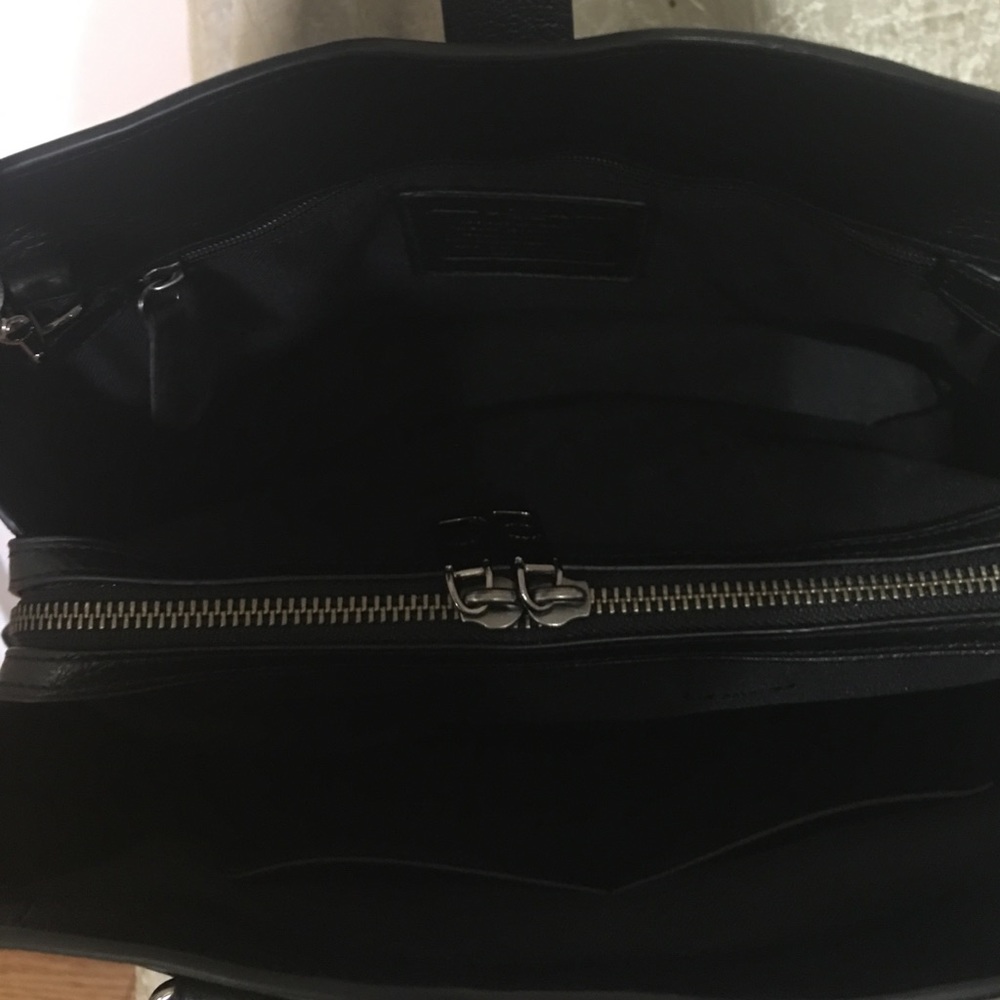 Coach Bandanna mercer AND Matching wallet! - Picture 5 of 8