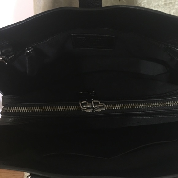 Coach Bandanna mercer AND Matching wallet! - Picture 5 of 8