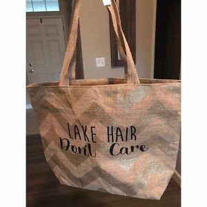 Tote bag