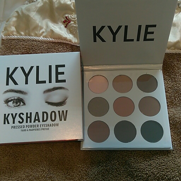 Kyshadow bronze pallette - Picture 3 of 6