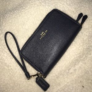 Crossgrain Leather Double Zip Phone Wallet