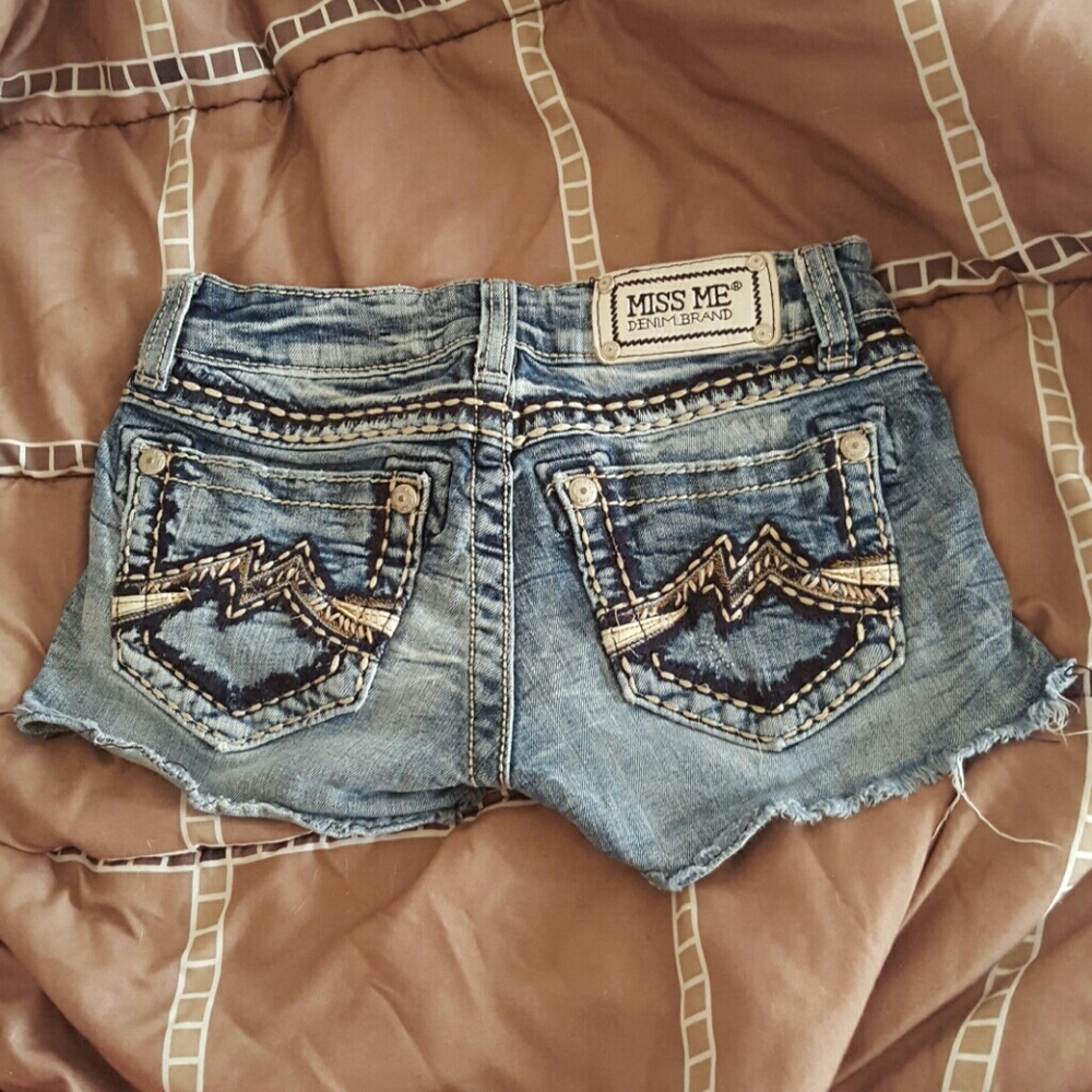 Miss Me Shorts