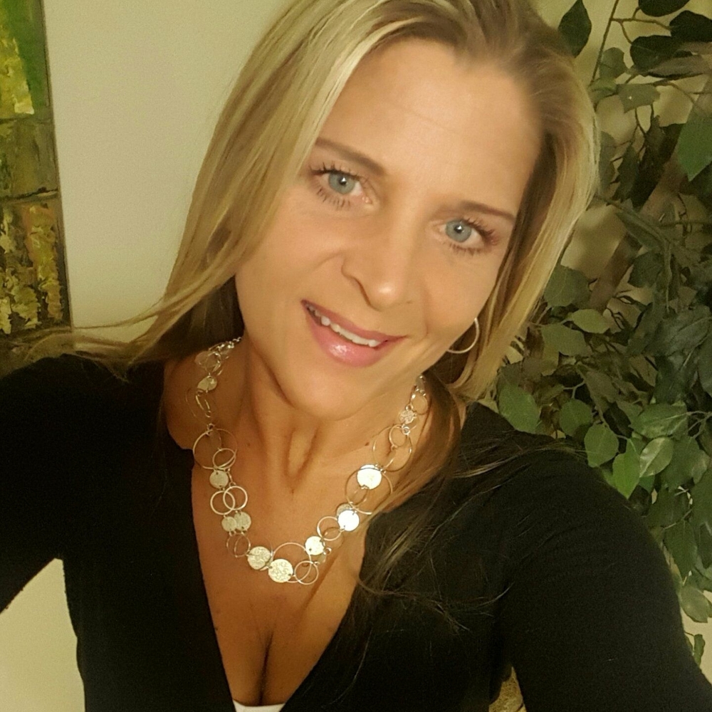 Meet your Posher, Deana