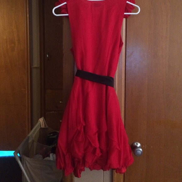 Red party dress - Picture 4 of 4