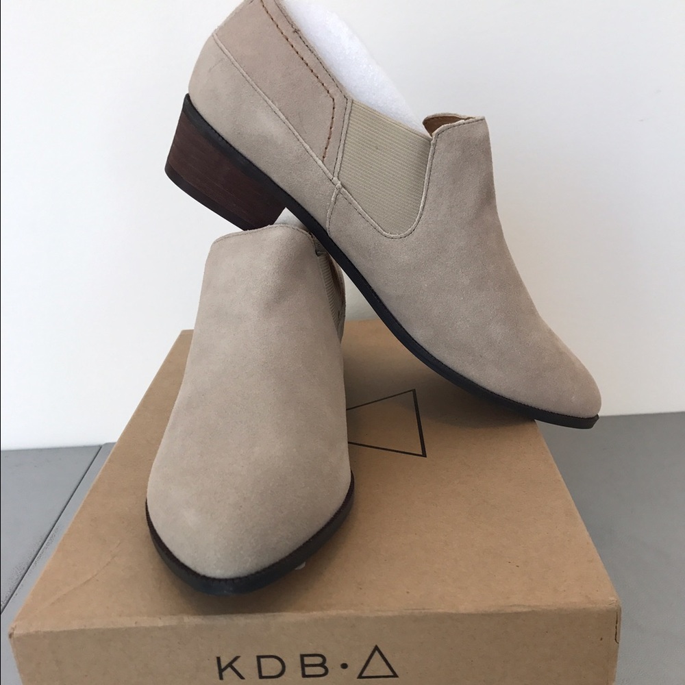 NEW w/ BOX Kelsi Dagger booties