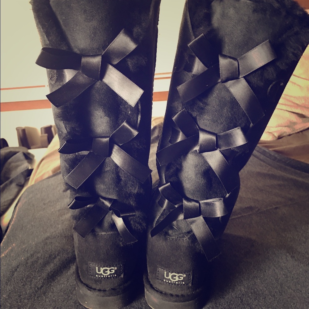 Black Tall Bailey Bow Uggs