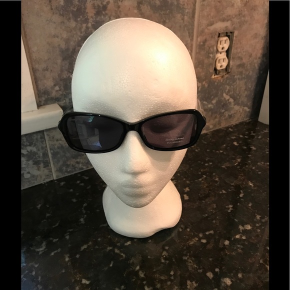 Authentic Tommy Bahama Sunglasses Retail $149.00 - Picture 7 of 7