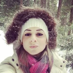 Meet your Posher, Gabriela