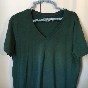 Eddie Bauer XXL v neck shirt