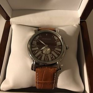 Leonardo Valentino Women's Swiss Made Watch Dubai