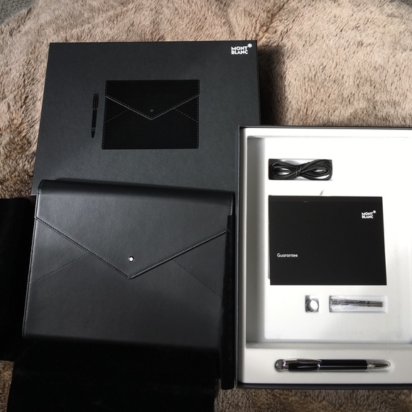 montblanc augmented paper black