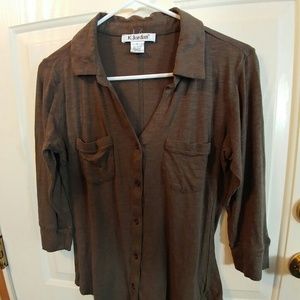 3/4 sleeve olive green shirt