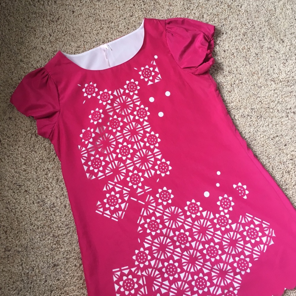 Gorgeous laser cut shift dress