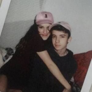 Meet your Posher, Dakota