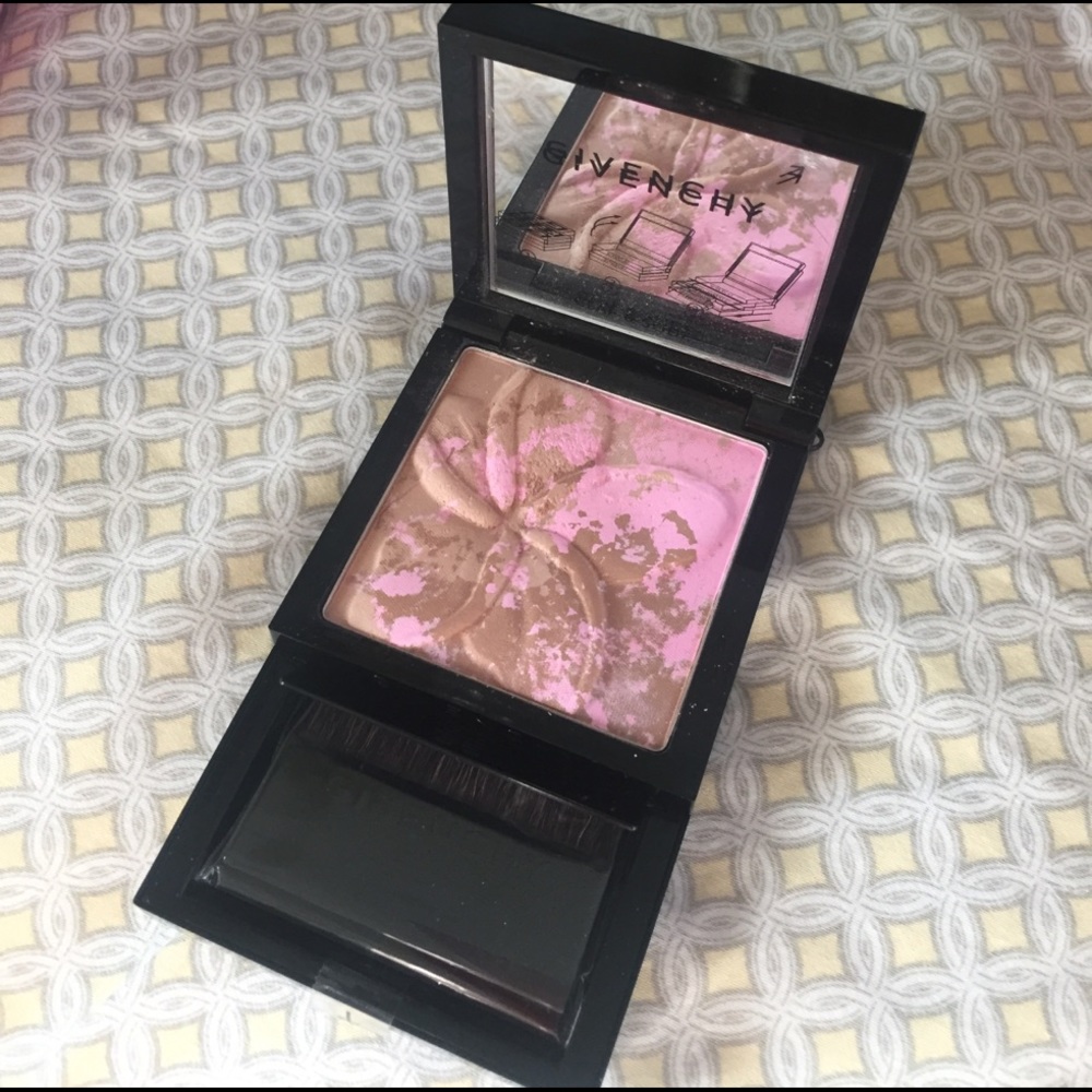 Givenchy Unique Compact Powder