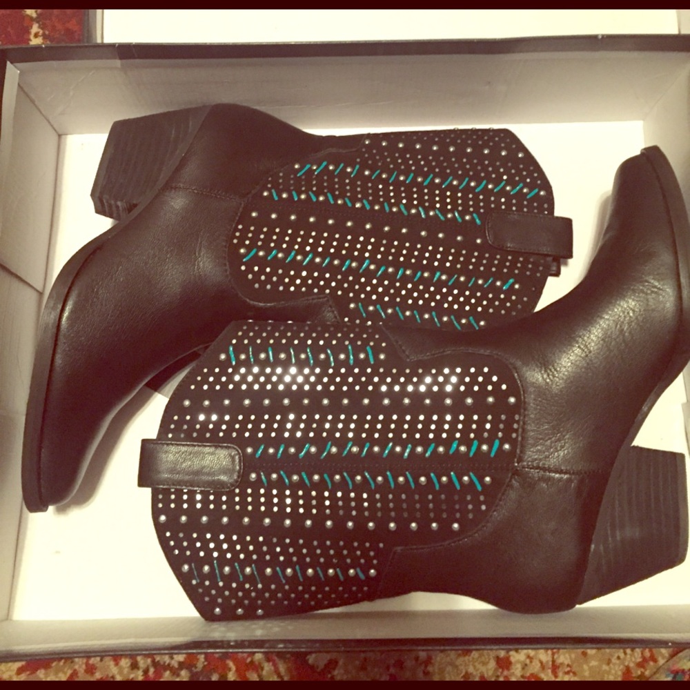 Reba Cowgirl boots!