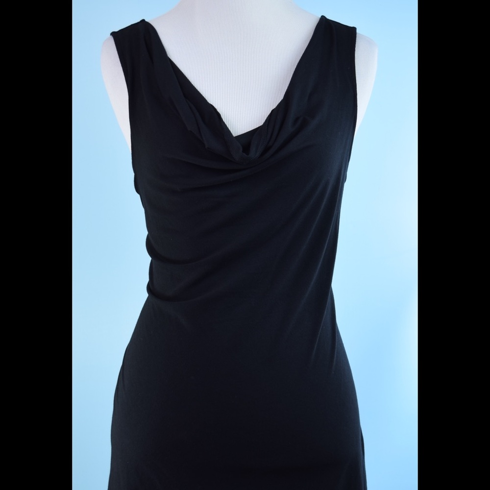 WHITE HOUSE BLACK MARKET drape front tunic top M