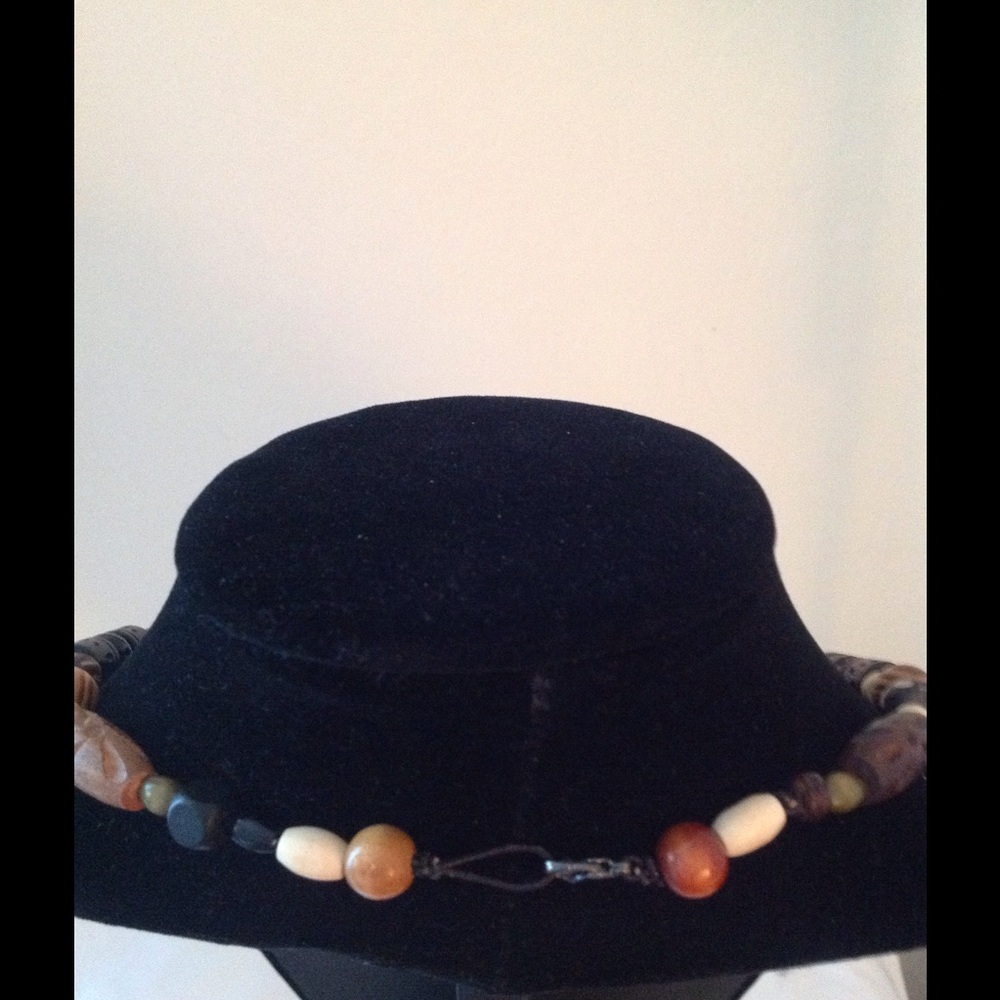 Authentic necklace - Picture 3 of 3