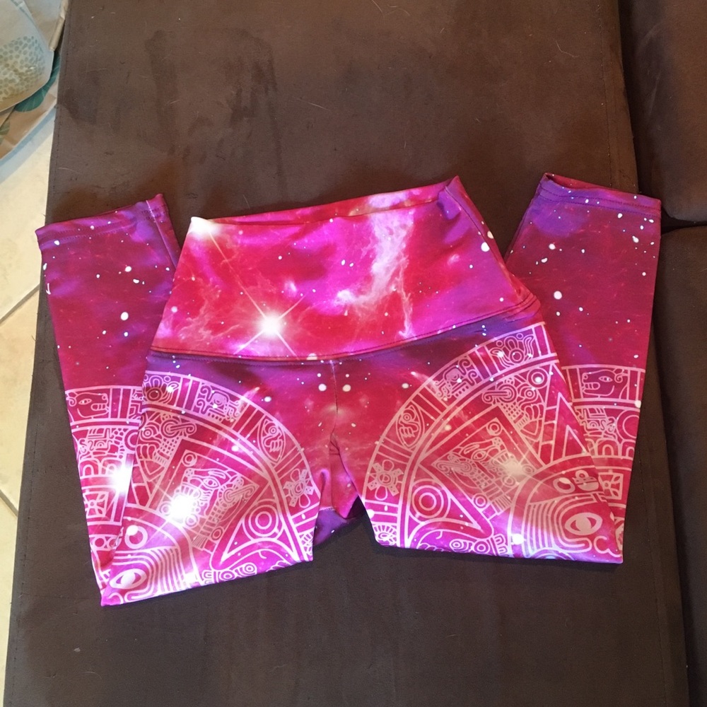 Noli yoga Mayan galaxy capris