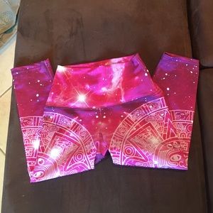 Noli yoga Mayan galaxy capris