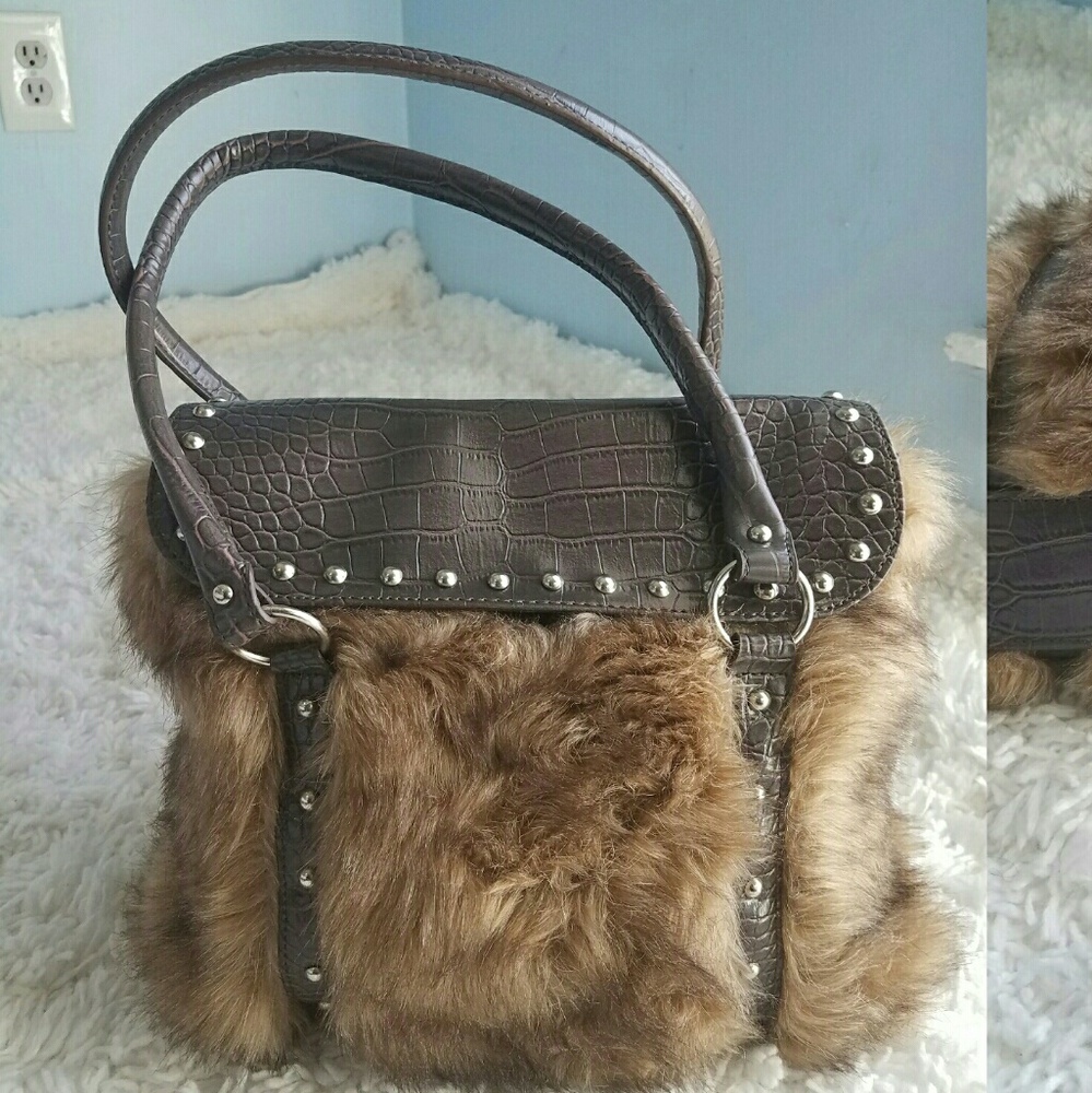 Brown fur handbag