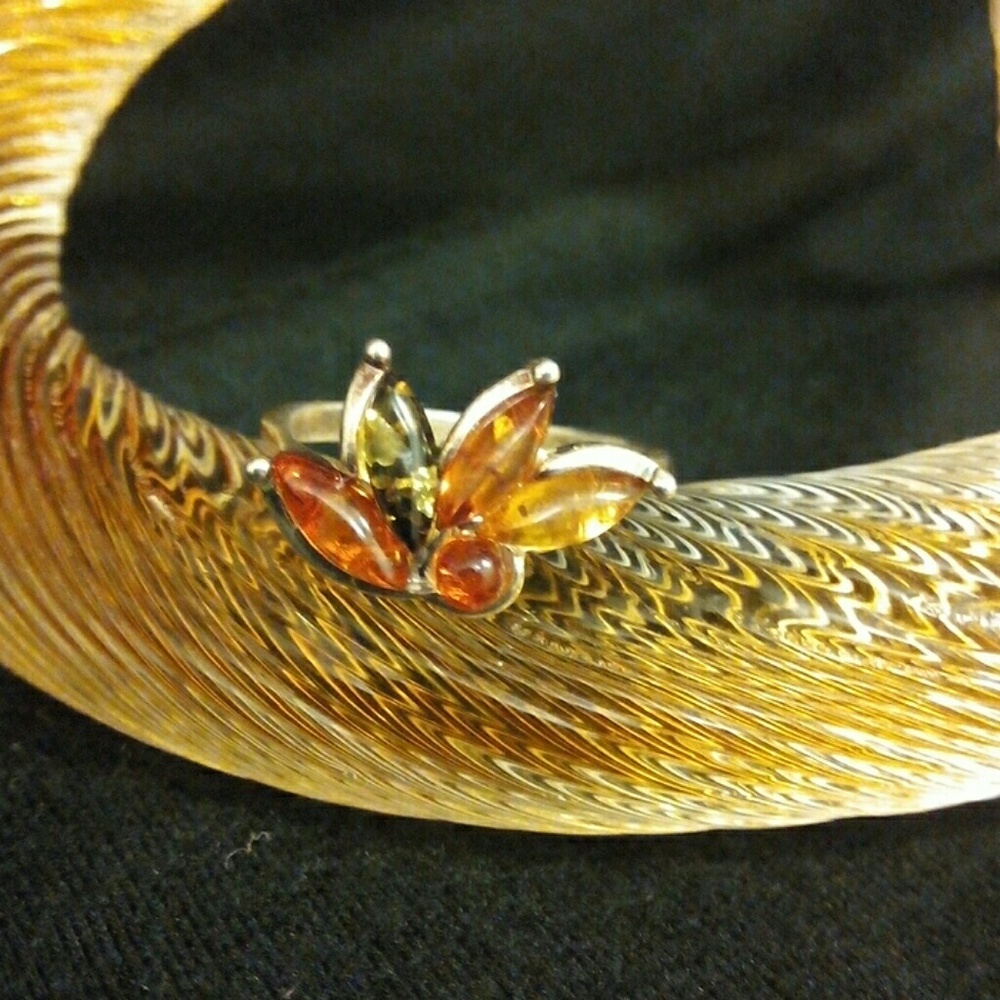 Sz7 Amber Sterling ring