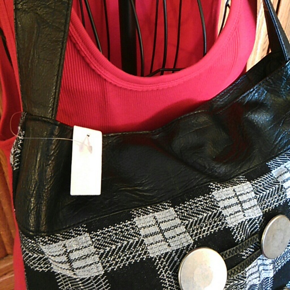 👜 SOLD LOCALLY  NEW SHOULDER BAG LARGE SIZE  NWT - Picture 5 of 8