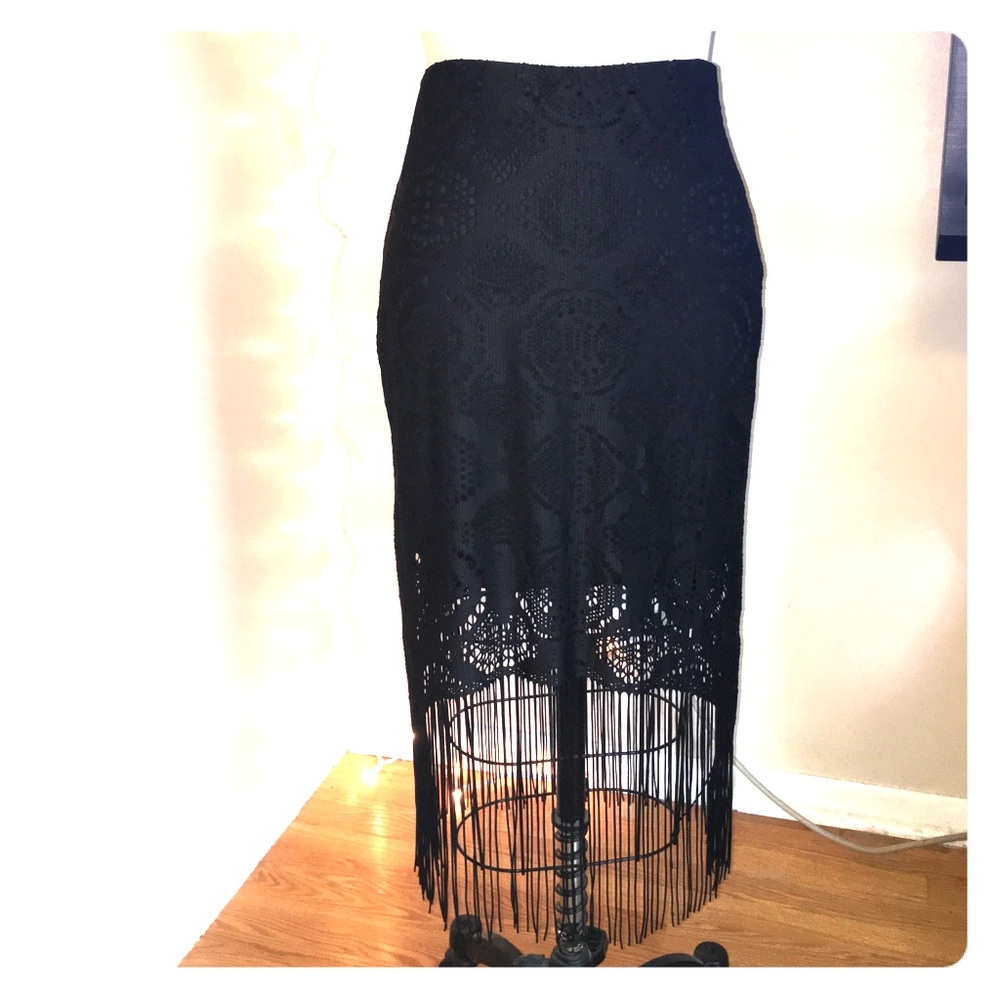 i jeans by Buffalo cut out skirt w fringe