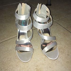 Camille la vie heels