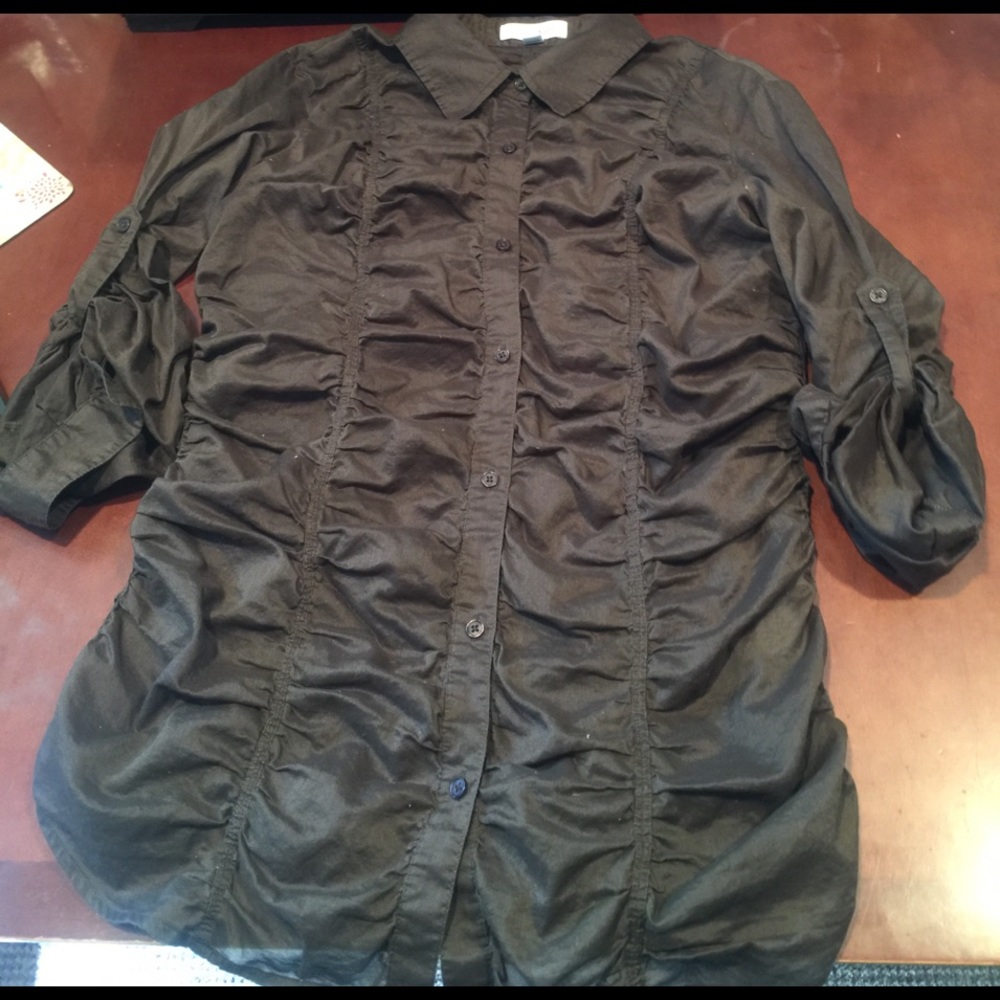 Calvin Klein M . No damage, good condition.
